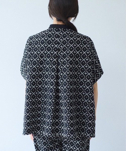 単色刺繍squareブラウス（シャツ/ブラウス）｜yuni（ユニ ）の
