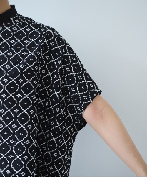 単色刺繍squareブラウス（シャツ/ブラウス）｜yuni（ユニ ）の