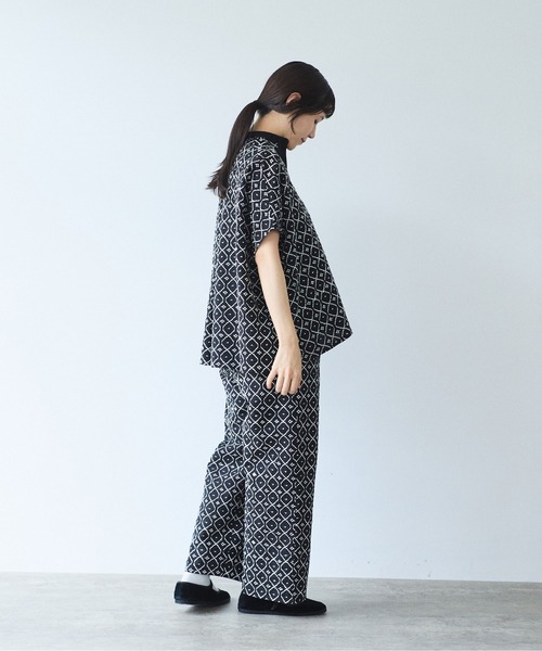 単色刺繍squareブラウス（シャツ/ブラウス）｜yuni（ユニ ）の