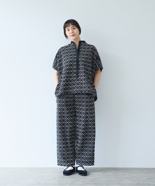 単色刺繍squareブラウス（シャツ/ブラウス）｜yuni（ユニ ）の