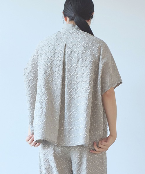 単色刺繍squareブラウス（シャツ/ブラウス）｜yuni（ユニ ）の