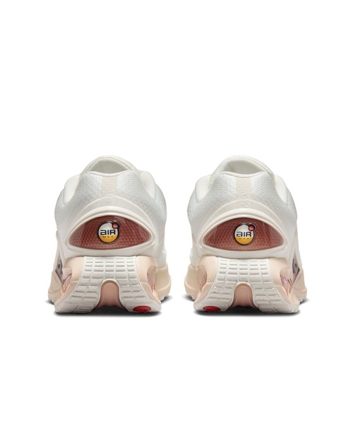NIKE(ナイキ)の「NIKE WMNS AIR MAX DN TECH IH0284-100(スニーカー・レディース・ホワイト・23.5cm/25cm/24.5cm/24cm)」の3枚目の写真