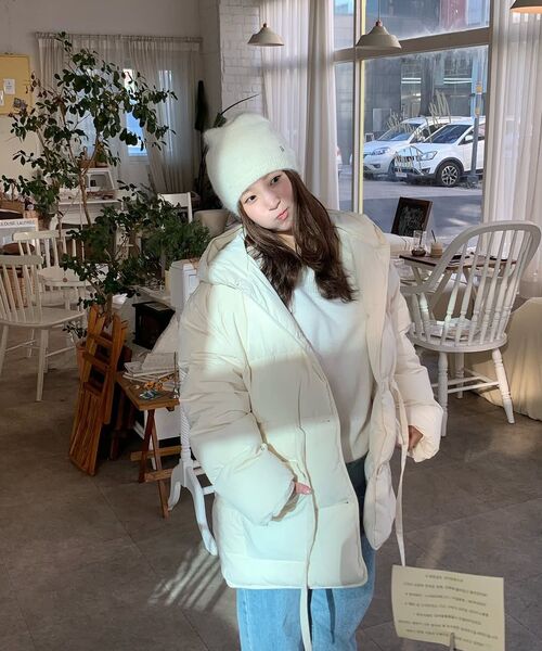 MONGDOL(モンドル)の「ダックダウンストリングベルトハーフパディングクリームMDJP025CREAM(ダウンジャケット/コート・レディース・その他・F)」の4枚目の写真