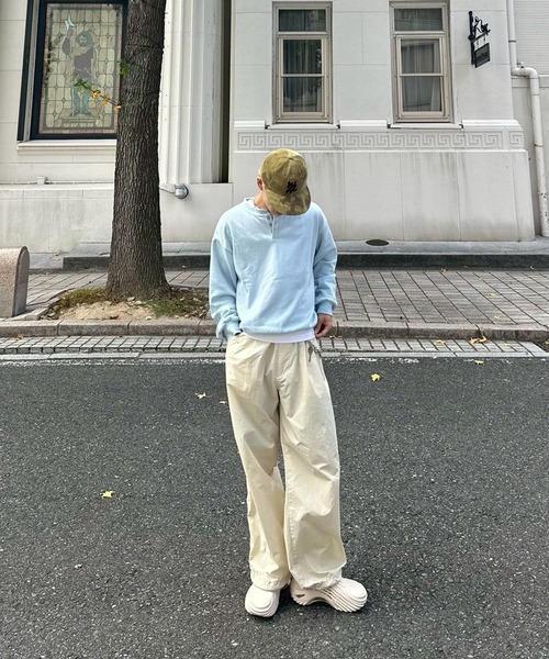 UNDERSTATEMENTs(アンダーステイトメント)の「【ユニセックス】3/5新色追加!バックロゴヴィンテージペイントスウェット(スウェット・メンズ・オレンジ/ネイビー/ターコイズブルー/グレー/レッド/ブラウン/ライトブルー/カーキ/ライトグリーン・LARGE/MEDIUM)」の22枚目の写真