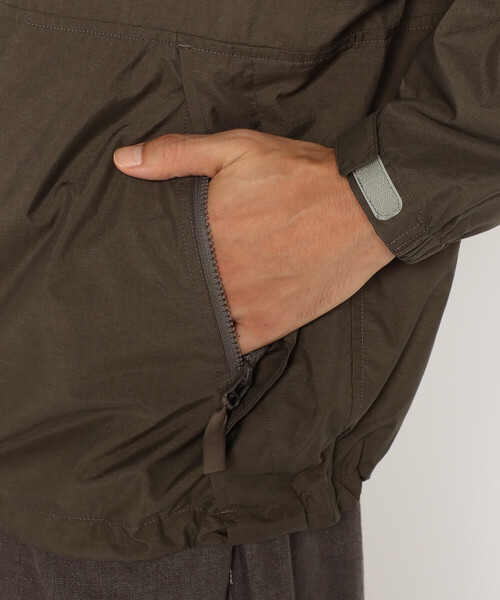 DANTON（ダントン）の「Men's Stunner Nylon Hooded Jacket（ブルゾン・メンズ・グレイッシュベージュ/ブラック/オリーブ/ピンク系その他/グレー系その他・S/M/L/XL）」の10枚目の写真