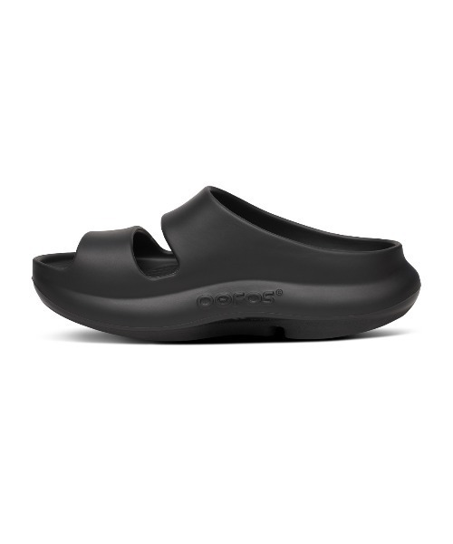 OOFOS(ウーフォス)の「ウーフォス OOFOS OOyea Black(サンダル・メンズ・ブラック・23.0cm/24.0cm/25.0cm/26.0cm/27.0cm/28.0cm)」の7枚目の写真