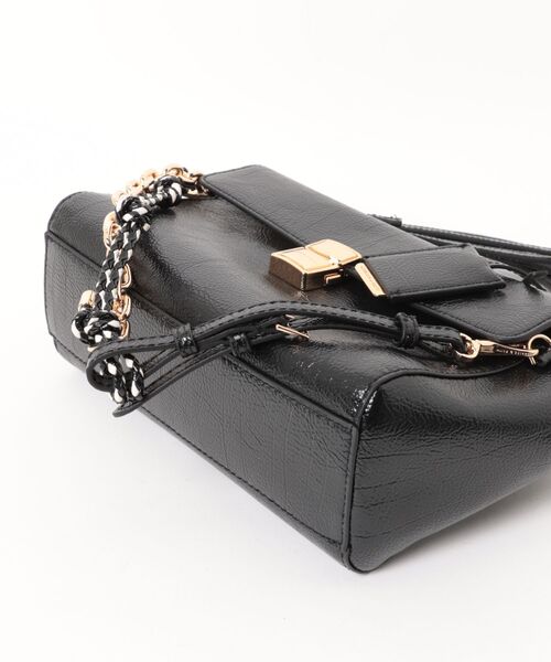 CHARLES & KEITH(チャールズ & キース)の「Acelynn エイスリン ロープチェーン トートバッグ(トートバッグ・レディース・ダークブラウン系3/ブラック・S)」の12枚目の写真
