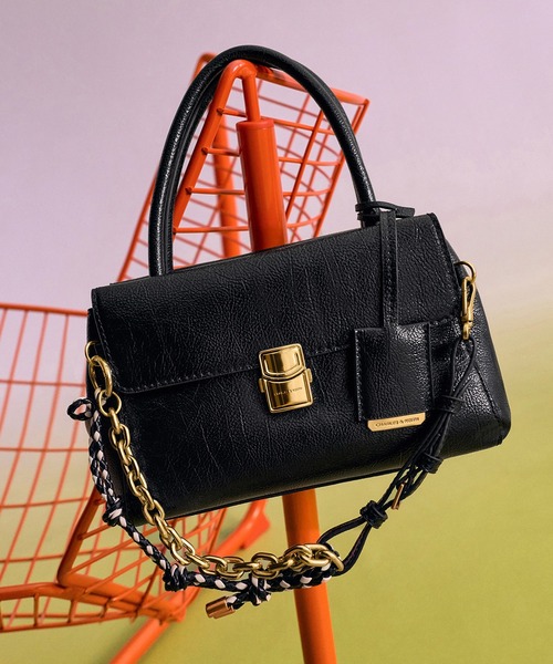 CHARLES & KEITH(チャールズ & キース)の「Acelynn エイスリン ロープチェーン トートバッグ(トートバッグ・レディース・ダークブラウン系3/ブラック・S)」の5枚目の写真