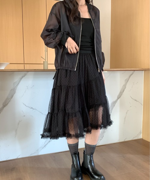 ROOPTOKYO(ループトウキョウ)の「袖ギャザーシアーブルゾン 冬服(ブルゾン・レディース・ブラック系その他2/ホワイト/ブラック・FREE)」の17枚目の写真
