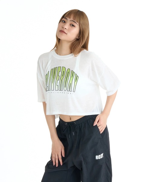 ROXY（ロキシー）の「ROXY ウィメンズ FITNESS FEEL THE SPARK WIDE Tシャツ 【2026年春夏モデル】/ロキシー速乾ショート丈半袖Tシャツ（Tシャツ/カットソー・レディース・ブラック/オレンジ/ホワイト・MEDIUM/LARGE）」の5枚目の写真