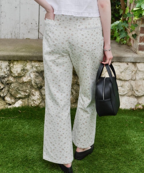 GIUNON（ジウノン）の「side belt flower pants / サイドベルト