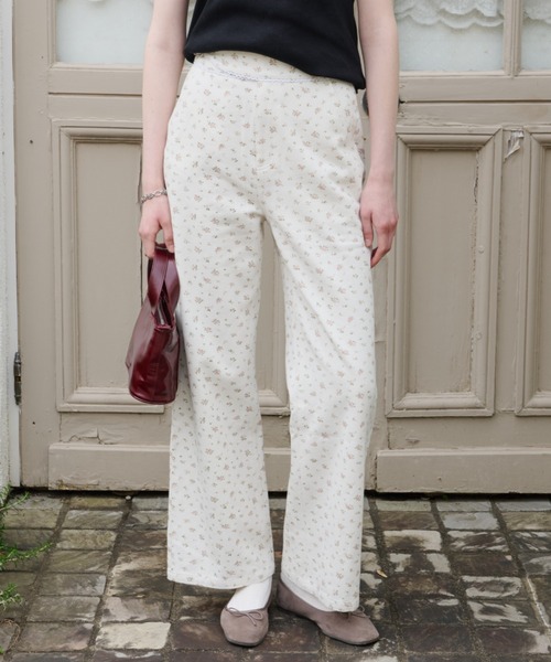 GIUNON（ジウノン）の「side belt flower pants / サイドベルト