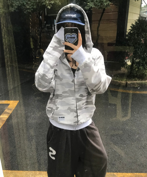 Hynek White Camo (semi-oversized) — футболка с камуфляжным принтом, белый