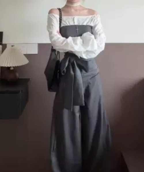 SPIGA（スピーガ）の「ﾚｲﾔｰﾄﾞ風ｵﾌｼｮﾙﾄｯﾌﾟｽ（Tシャツ/カットソー・レディース・グレー・LARGE/MEDIUM/SMALL）」の3枚目の写真