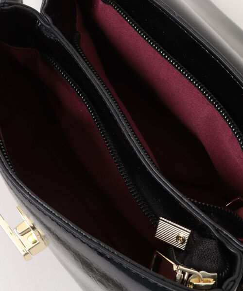 IO(イオ)(イオ)の「HERB/Metal One Shoulder Bag/メタルワンショルダーバッグ(ショルダーバッグ・レディース・ブラウン/ブラック・FREE)」の5枚目の写真