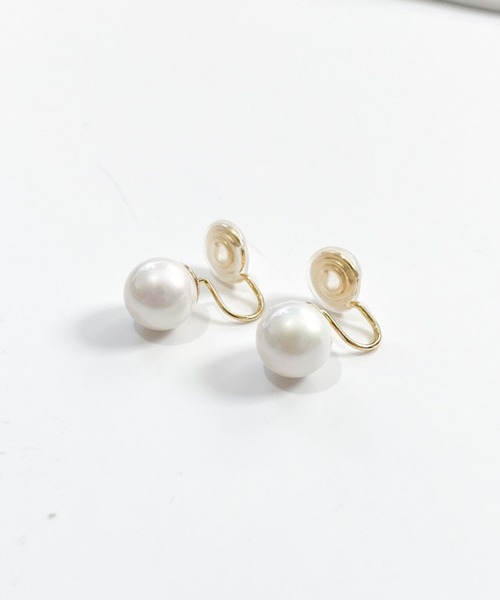 yu-ka(ユーカ)の「YU-KA:一粒パール イヤリング Pearl earring(イヤリング・レディース・ゴールド・FREE)」の2枚目の写真