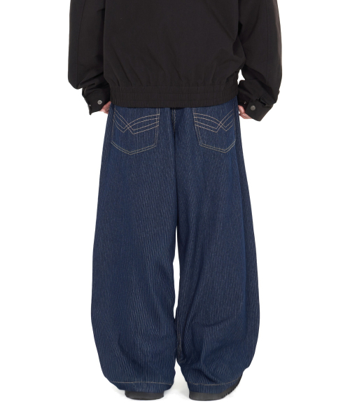 IDWS(アイドンワナセル)の「Glide Stripe Denim Pants Indigo(デニムパンツ・レディース・その他・1/2/0)」の17枚目の写真