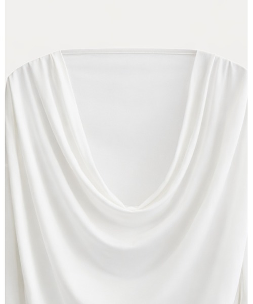 kiehtova（キエトヴァ）の「【kiehtova】AIRY DRAPE SHEER TOPS/エアリードレープシアートップス（Tシャツ/カットソー・レディース・ブラック/ホワイト/ベージュ・FREE）」の22枚目の写真