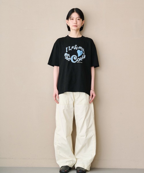 kha:ki（カーキ）の「「KHA:KI / カーキ」BOX TEE -ON THE COAST-（Tシャツ/カットソー・レディース・ホワイト/ブラック・1）」の10枚目の写真