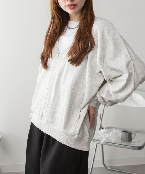 RCD(アールシーディー)の「ミニ裏毛V空きジップアップブルゾン(Tシャツ/カットソー・レディース・ライトベージュ/ブラック/オートミール/杢グレー・LL~3L/M-L)」の3枚目の写真