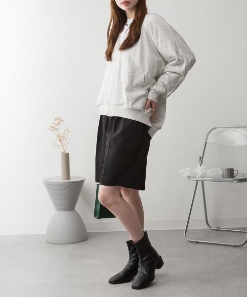 RCD(アールシーディー)の「ミニ裏毛V空きジップアップブルゾン(Tシャツ/カットソー・レディース・ライトベージュ/ブラック/オートミール/杢グレー・LL~3L/M-L)」の16枚目の写真