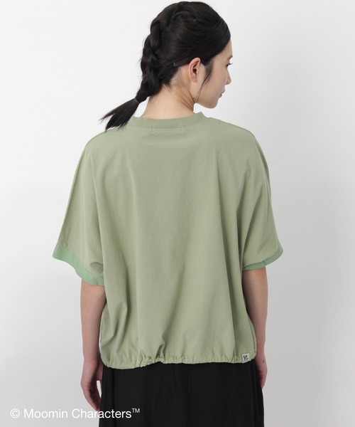 SUPER HAKKA（スーパーハッカ）の「「ムーミンやしき」プリント裾ドロストTシャツ（Tシャツ/カットソー・レディース・オフホワイト/ネイビー/ライトグリーン・FREE）」の5枚目の写真