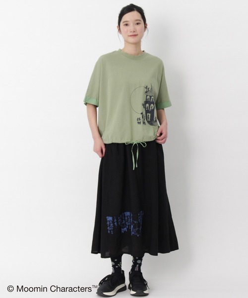 SUPER HAKKA（スーパーハッカ）の「「ムーミンやしき」プリント裾ドロストTシャツ（Tシャツ/カットソー・レディース・オフホワイト/ネイビー/ライトグリーン・FREE）」の12枚目の写真