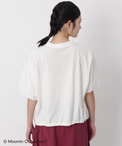 SUPER HAKKA（スーパーハッカ）の「「ムーミンやしき」プリント裾ドロストTシャツ（Tシャツ/カットソー・レディース・オフホワイト/ネイビー/ライトグリーン・FREE）」の14枚目の写真