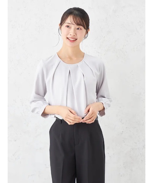 HARUYAMA(ハルヤマ)の「【SOFFICE】 ランダムタックブラウス ニット カットソー 通年(シャツ/ブラウス・レディース・ライトグレー/オフホワイト/ライトピンク・S/L/LL/M)」の3枚目の写真