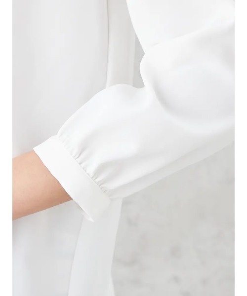 HARUYAMA(ハルヤマ)の「【SOFFICE】 ランダムタックブラウス ニット カットソー 通年(シャツ/ブラウス・レディース・ライトグレー/オフホワイト/ライトピンク・S/L/LL/M)」の5枚目の写真