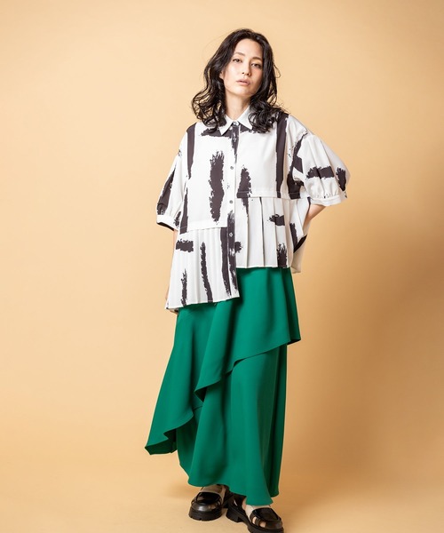 OSMOSIS（オズモーシス）の「アシンメトリー切替スカート（スカート・レディース・グリーン/ブラック/グレー・ONE SIZE）」の21枚目の写真