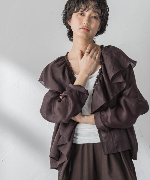 MAYSON GREY(メイソングレイ)の「ラスターラミーカルゼラッフルカラーブラウス(シャツ/ブラウス・レディース・ホワイト/ブラウン/オレンジ・M)」の2枚目の写真