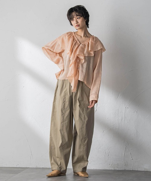 MAYSON GREY(メイソングレイ)の「ラスターラミーカルゼラッフルカラーブラウス(シャツ/ブラウス・レディース・ホワイト/ブラウン/オレンジ・M)」の11枚目の写真