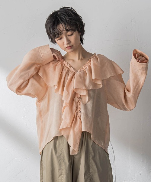 MAYSON GREY(メイソングレイ)の「ラスターラミーカルゼラッフルカラーブラウス(シャツ/ブラウス・レディース・ホワイト/ブラウン/オレンジ・M)」の4枚目の写真
