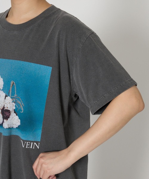 jj mercer（ジェイジェイマーサー）の「【J.J. Mercer×VEIN×BABYLONE】FLOWER PHOTO T（Tシャツ/カットソー・レディース・チャコール・フリー）」の13枚目の写真