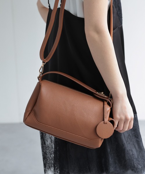 セール】【高見えレザータッチ】2WAYショルダーバッグ（ショルダー