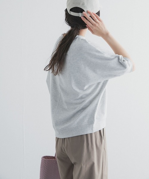 URBAN RESEARCH DOORS（アーバンリサーチドアーズ）の「モダールコットン裏毛ドルマンプルオーバー（Tシャツ/カットソー・レディース・グレー系その他/ホワイト系その他/ブラック・FREE）」の6枚目の写真