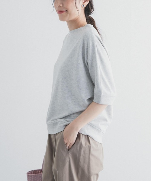 URBAN RESEARCH DOORS（アーバンリサーチドアーズ）の「モダールコットン裏毛ドルマンプルオーバー（Tシャツ/カットソー・レディース・グレー系その他/ホワイト系その他/ブラック・FREE）」の4枚目の写真