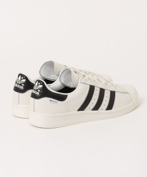 adidas Originals(アディダスオリジナルス)の「【adidas Originals】KI7820 SUPERSTAR 82 GTX(スニーカー・メンズ・ホワイト・28/27.5/27/26.5/28.5)」の2枚目の写真