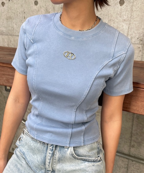 ROGER AND RAW（ロジャーアンドロウ）の「プレート付切替リブ半袖トップス（Tシャツ/カットソー・レディース・ライトブルー/ブラック/ベージュ・FREE）」の13枚目の写真