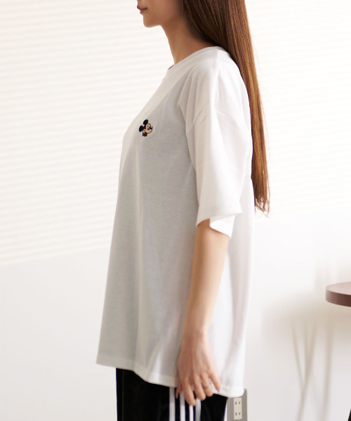 Disney（ディズニー）の「『DISNEY/ディズニー』バックサガラTEE（Tシャツ/カットソー・レディース・サックスブルー/オフホワイト・LL/L/M）」の8枚目の写真