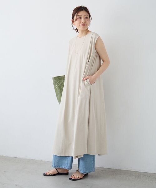 le.coeur blanc(ルクールブラン)の「ノースリーブカットワンピース(ワンピース・レディース・ベージュ/ブラック/ブラウン・38)」の19枚目の写真
