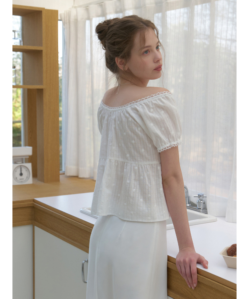 RE_L(リエル)の「Sanne cap sleeve blouse (white flower)(シャツ/ブラウス・レディース・その他・FREE)」の1枚目の写真