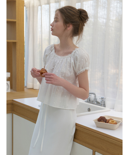 RE_L(リエル)の「Sanne cap sleeve blouse (white flower)(シャツ/ブラウス・レディース・その他・FREE)」の3枚目の写真