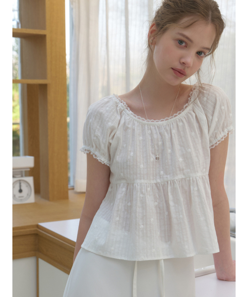 RE_L(リエル)の「Sanne cap sleeve blouse (white flower)(シャツ/ブラウス・レディース・その他・FREE)」の4枚目の写真