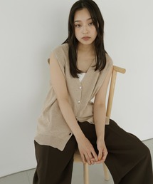 ニュアンスボタンVネックベスト