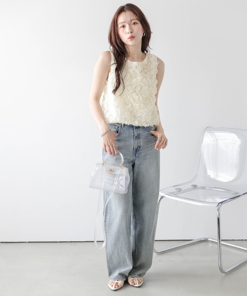 AMELY(エミリー)の「フラワーチュールノースリーブトップス(タンクトップ・レディース・アイボリー/ブラック/ピンク・フリー)」の4枚目の写真