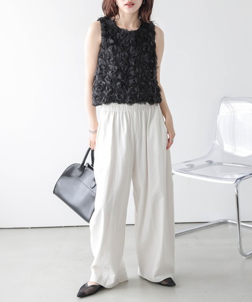 AMELY(エミリー)の「フラワーチュールノースリーブトップス(タンクトップ・レディース・アイボリー/ブラック/ピンク・フリー)」の8枚目の写真