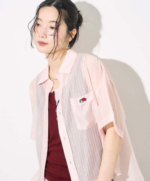 FREAK'S STORE(フリークスストア)の「FRUIT OF THE LOOM × FREAK'S STORE/フルーツオブザルーム 別注 シアー ストライプ 半袖シャツ/シアーシャツ(シャツ/ブラウス・レディース・ピンク/オフホワイト/ブルー・フリ-)」の8枚目の写真
