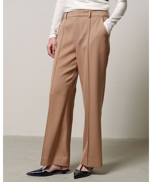 DoCLASSE（ ドゥクラッセ）の「ヴァージンウール混・美脚ストレートパンツ（その他パンツ・レディース・ブラック/ベージュ・L/M）」の8枚目の写真